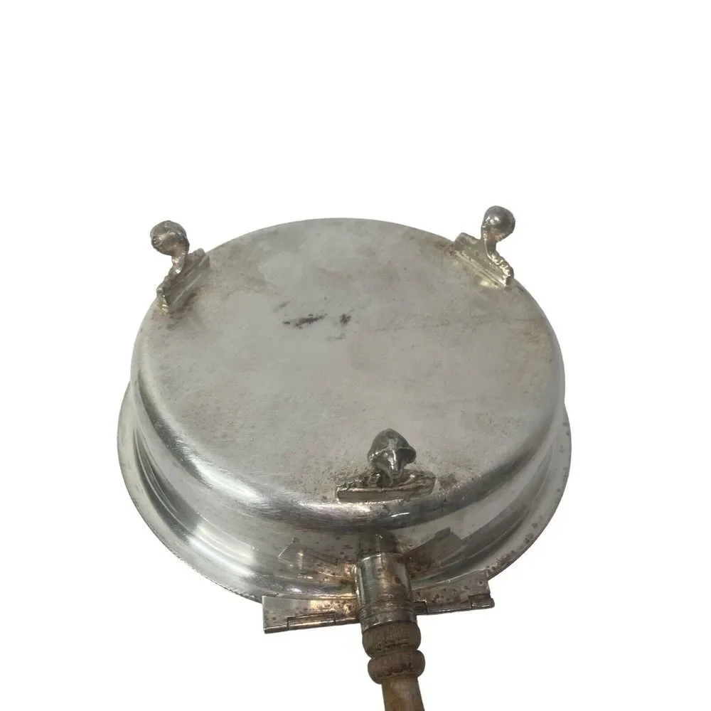 Vtg Sheffield Silver Plated Silent Butler Crumb Catcher EPC 300 Stallion‎ on Lid